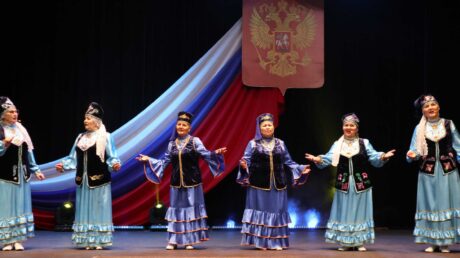 Татаро — башкирская вокальная группа «Алтын ай» («Золотой полумесяц»)