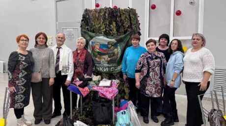 В Центре культурного развития совместно с клубом «Петельки Добра» состоялась акция по сбору гуманитарной помощи для участников СВО.